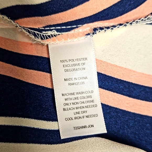 Socialite Cold Shoulder Blouse - Picture 5 of 5